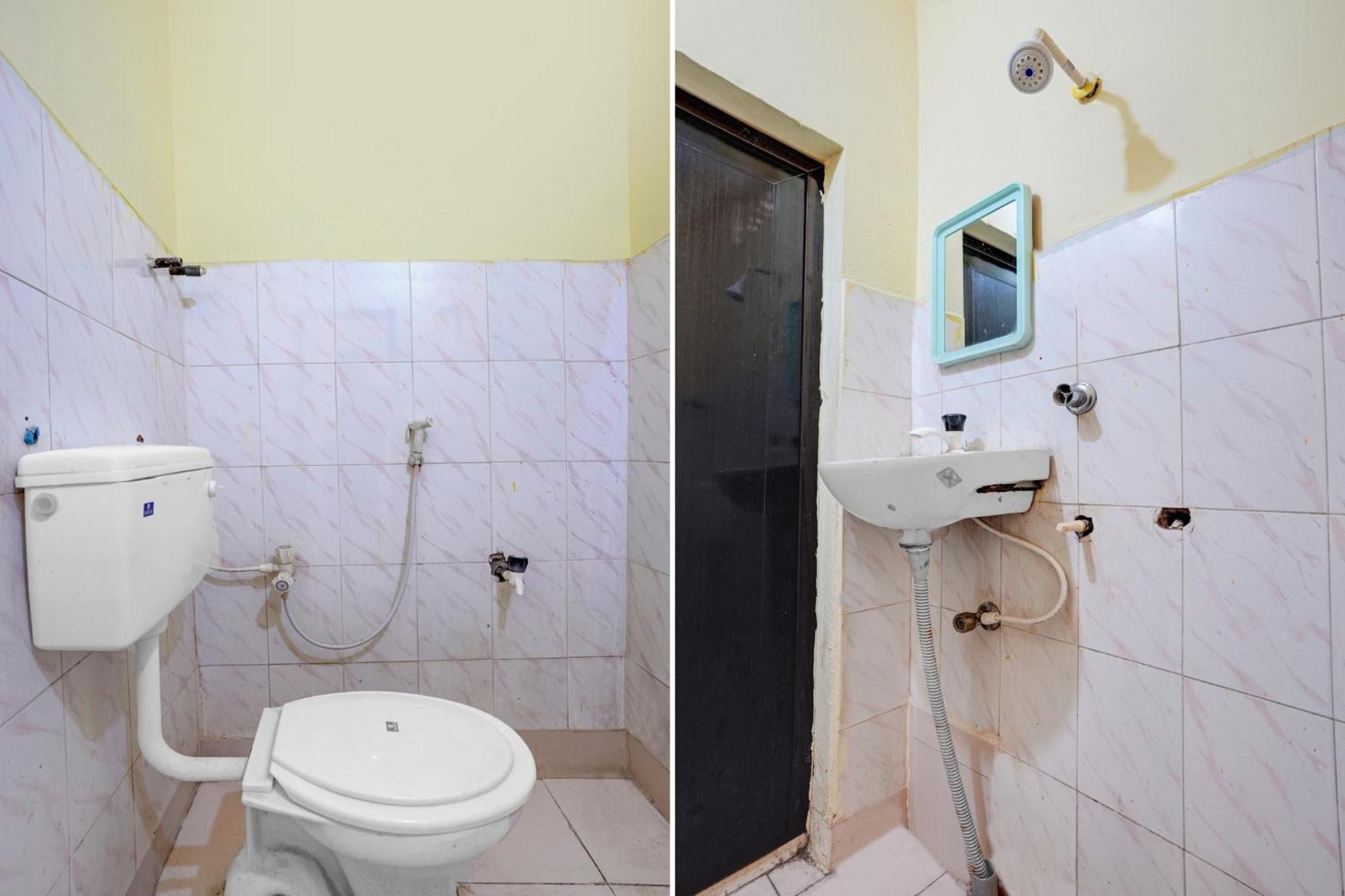 Oyo Royal Visakha Beach Guest House فيساخاباتنام المظهر الخارجي الصورة